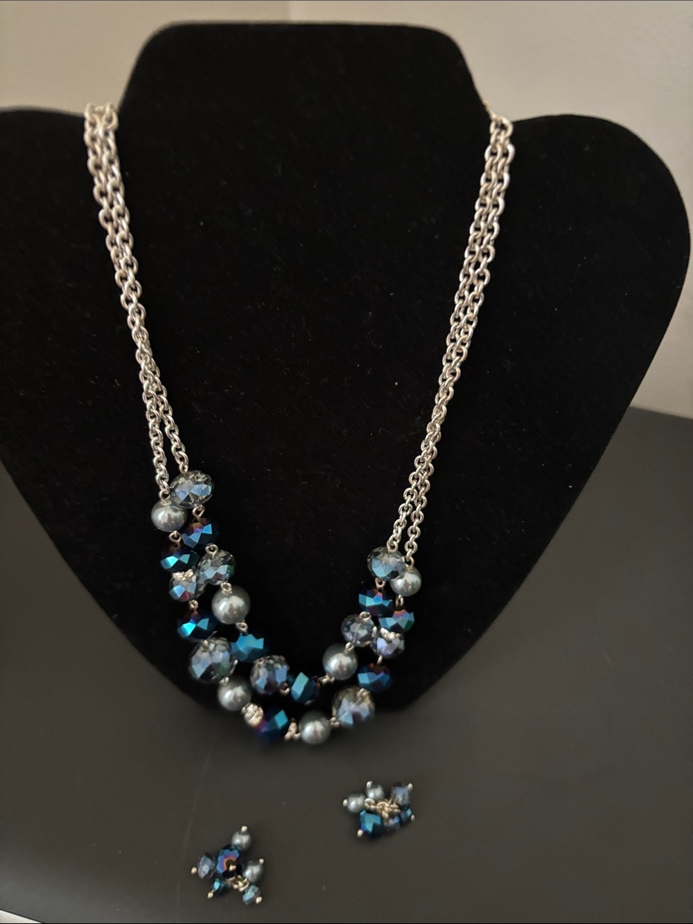 Silver Chain Necklace with Blue Iridescent Beads